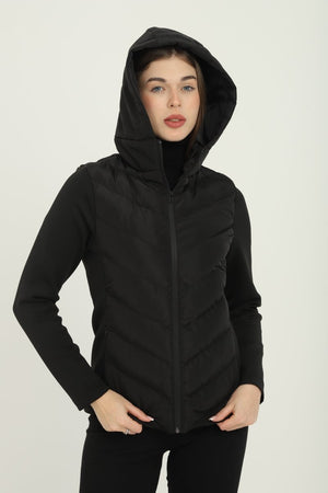 Kadın Siyah Kapüşonlu Cepli Rahat Termal Kontrast Şişme Mont - MMETALIC