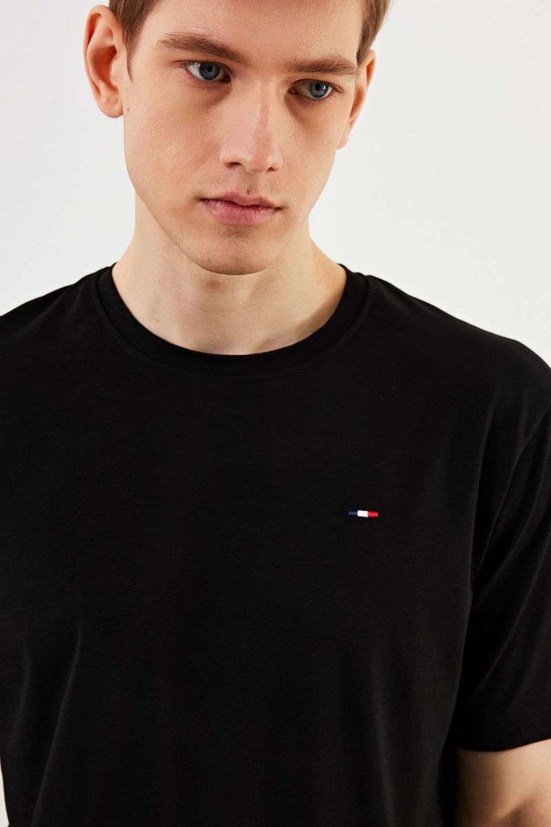 Erkek Bisiklet Yaka T-shirt %100 Pamuk Nakış Detaylı Basic Siyah Tişört MTLCE89 - MMETALIC