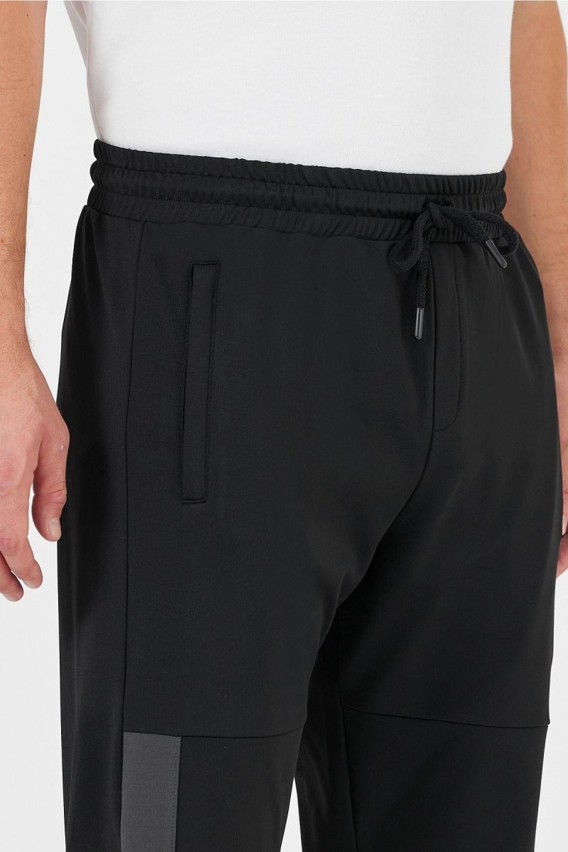 Erkek Siyah Standart Fit Normal Kesim Düz Paça Cep Fermuarlı Rahat Jogger Eşofman Altı - MMETALIC