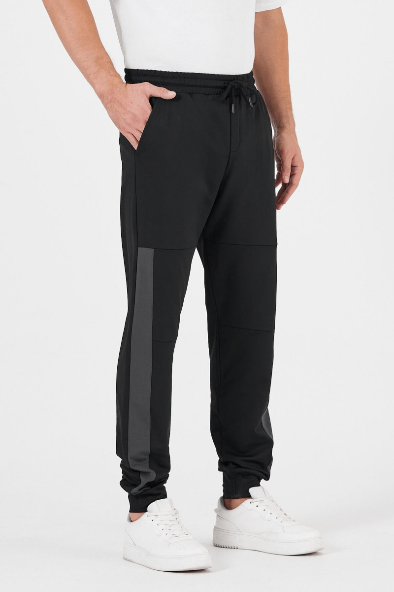 Erkek Siyah Standart Fit Normal Kesim Paça Ribanalı Cepli Rahat Jogger Eşofman Altı - MMETALIC
