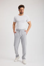Gri Erkek Fermuarlı Cepli Nakış Detaylı Düz Paça Rahat Kesim Günlük Eşofman Altı - MMETALIC