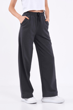 Kadın Mevsimlik Salaş Geniş Rahat Paça Yan Cepli Siyah Eşofman Altı - MMETALIC