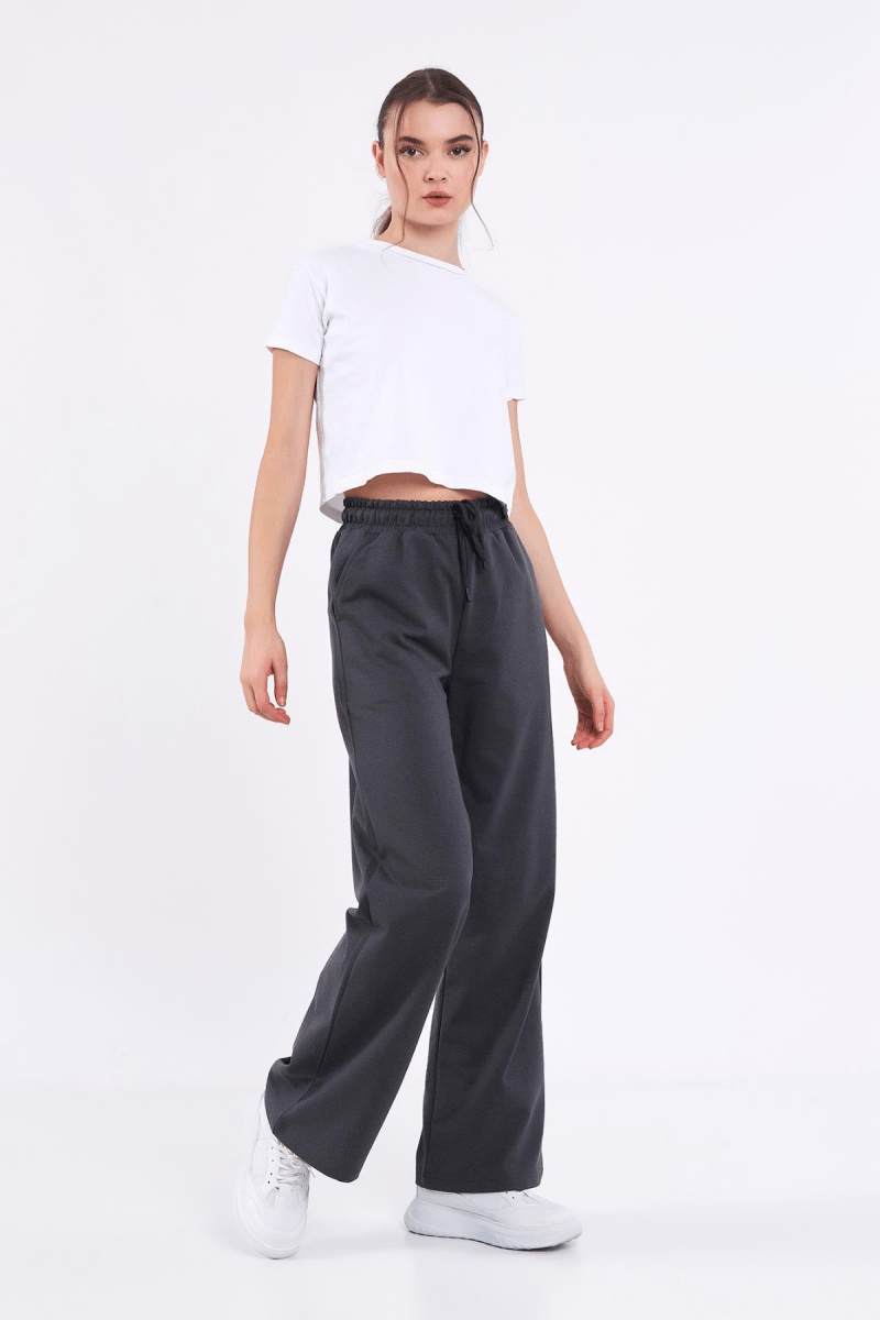 Kadın Mevsimlik Salaş Geniş Rahat Paça Yan Cepli Siyah Eşofman Altı - MMETALIC