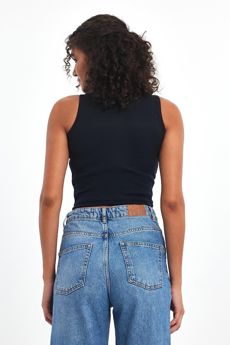 Kadın Siyah - Beyaz Fitilli Görünümlü Askılı Kalın Esnek Örme 2'li Basic Crop Atlet - MMETALIC