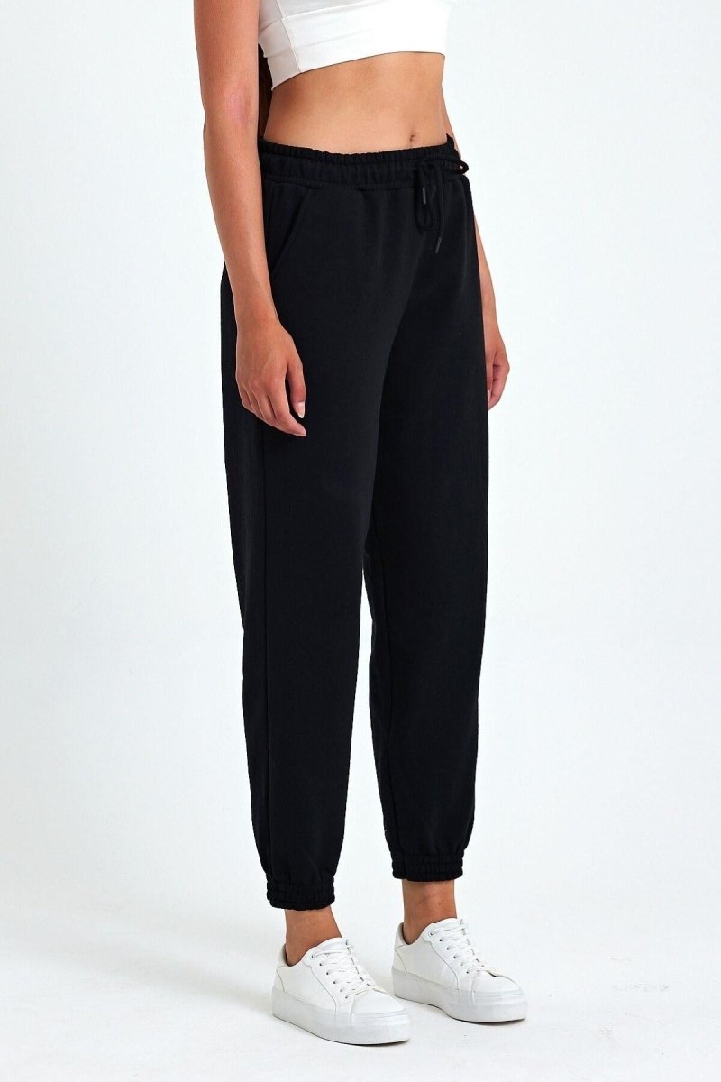 Kadın Siyah Pamuklu Kalın Paçası Lastikli Cepli Rahat Jogger Eşofman Altı - MMETALIC