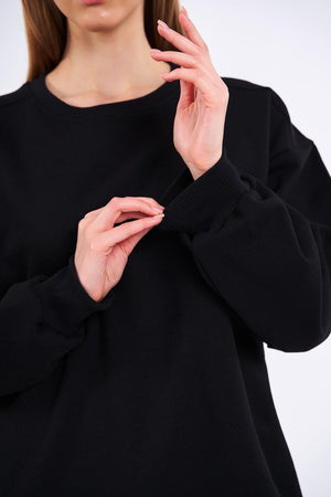 Kadın Siyah Pamuklu Oversize Basic Bisiklet Yaka Sweatshirt - MMETALIC
