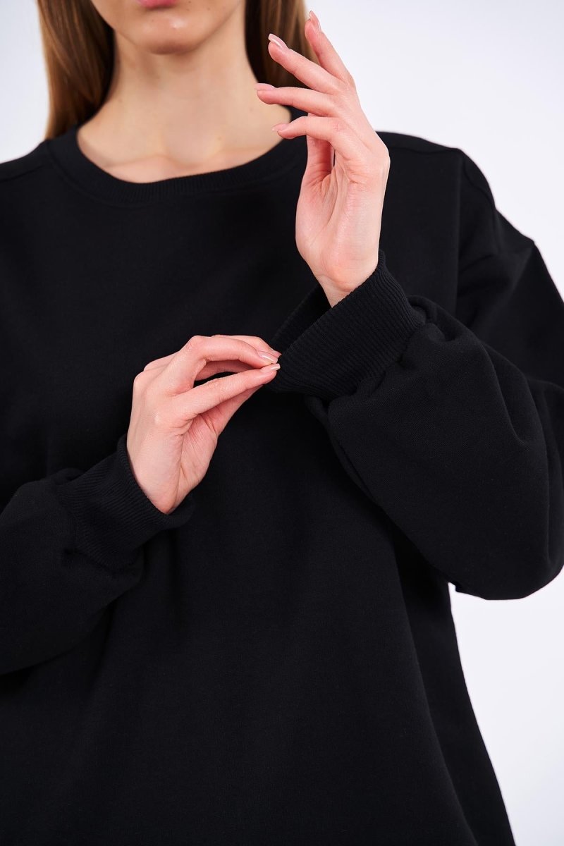 Kadın Siyah Pamuklu Oversize Basic Bisiklet Yaka Sweatshirt - MMETALIC