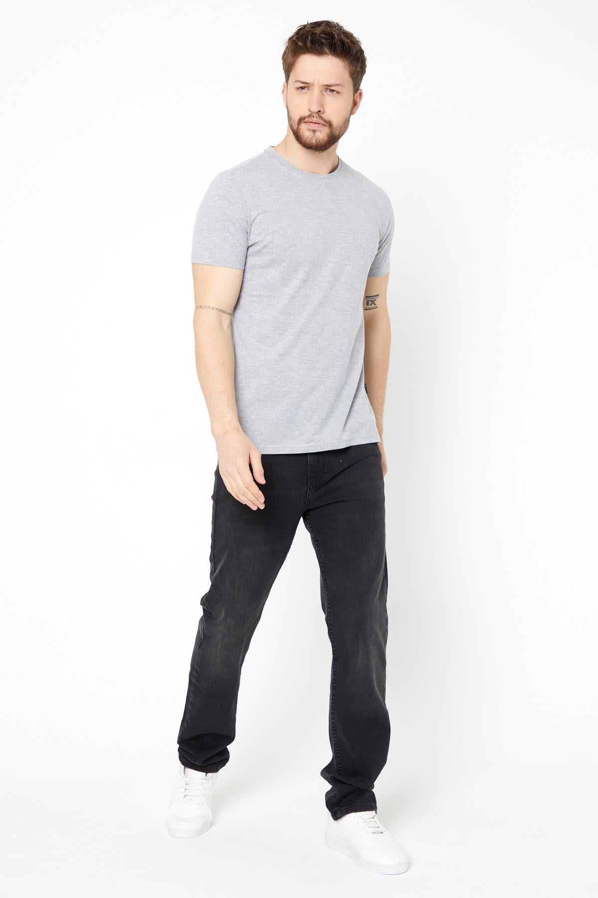 Erkek  Siyah %100 Pamuk T- Shirt Regular Fit Rahat Kesim Bisiklet Yaka Basic Tişört