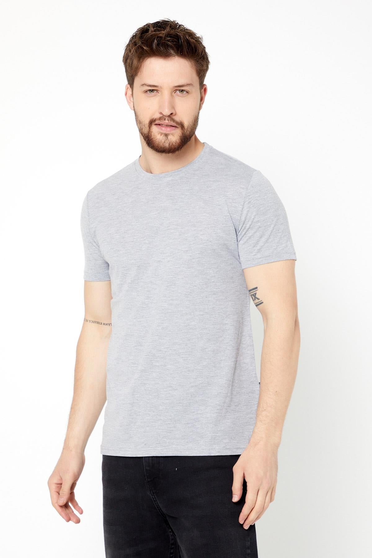 Erkek  Siyah %100 Pamuk T- Shirt Regular Fit Rahat Kesim Bisiklet Yaka Basic Tişört