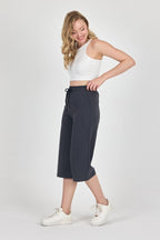 Yüksek Bel Cepli Rahat Kesim Mevsimlik Kadın Diz Altı Bermuda Füme Kapri Şort - MMETALIC