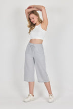 Yüksek Bel Cepli Rahat Kesim Mevsimlik Kadın Diz Altı Bermuda Gri Kapri Şort - MMETALIC
