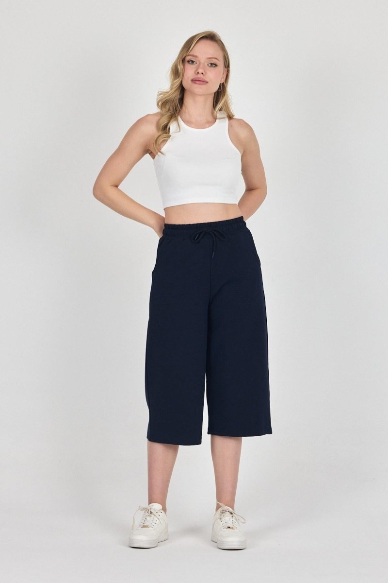 Yüksek Bel Cepli Rahat Kesim Mevsimlik Kadın Diz Altı Bermuda Lacivert Kapri Şort - MMETALIC